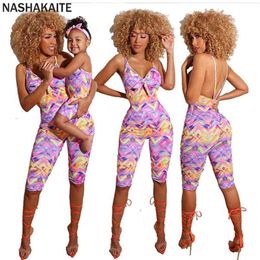 NASHAKAITE Mom and daughter matching clothes Summer Floral Printed Mommy me Jumpsuit Family Look Mother Daughter 210724