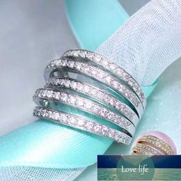 Huitan Claddagh Twist Ring Luxury Elegant Wedding Bride Accessory Jewelry Ring Geometric Personality Accessory Women