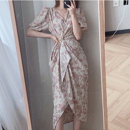 Women Green Print Irregular Cross Buckle Pleated Dress V-neck Short Puff Sleeve Fashion Spring Summer 16F0702 210510