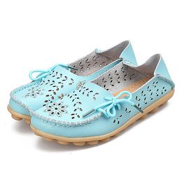 New Women Flats Real Leather Shoes Mother slip on Leisure Flats Female shoes Driving Casual Footwear C0410