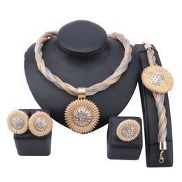 Fashion Nigerian Woman Wedding Crystal Jewellery Set Gold Colour Dubai Necklace Earring Bracelet Ring Bridal Gift
