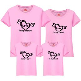Matching Family Look Outfits In My Heart Casual Cotton Round Neck Top Summer Short Sleeve tshirt Daddy Mommy and Me Clothes 210713