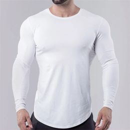 Dry Fit Compression Shirt Men Fitness Long Sleeves Running Shirt Men Gym T Shirt Football Jersey Sportswear Casual T-shirt Tops 210515