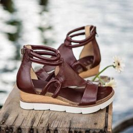 Women's Sandals 2021 Summer Vintage Open Toe Ladies Wedges Sandals PU Leather Mid Heel Beach Shoes For Women Plus Size 35-43 Y0714