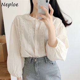 Doll Collar Long Sleeve Single Breast Blouse Women Work Style Ol Solid Blusas Spring Lace Hook Flower Shirt 210422