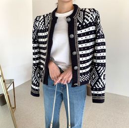 Women Winter Knitted Cardigans Geometric Patterns Keep Warm Sweaters Jacket Long Sleeve Single-Breasted Jumper Coat 210514