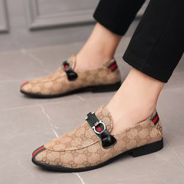 Tasarımcı Deri Ayakkabı Erkek Ayakkabı Lüks Marka İtalyan Erkekler Loafers Moccasins Üzerinde Kayma Nefes Alabilir Tekne Ayakkabıları Chaussure Homme