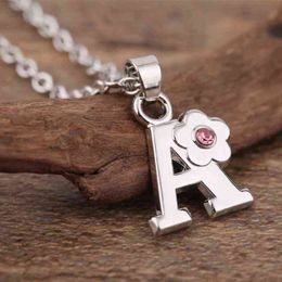 My Shape Girl Name Necklace Alloy Crystal Flower Alphabet English Letter A C M S Capital Pendant Necklace Women Fashion Jewellery G1206