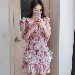 Summer Print Small Flower Elastic Ruched Dress Sexy Women Half Puff Sleeve Slim Mini Short Dresses French Femme Vestido 210529