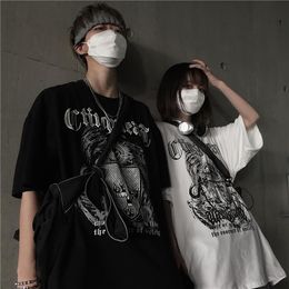 Ropa gótica para hombres camisetas Harajuku Letras de estilo Impresión  Tshirt Streetwear Femenino Camisa de manga corta de gran tamaño para mujer.