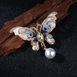 Elegant Crystal Butterfly Animal Pearl Brooch Women Rhinestone Colourful Butterfly Jewellery Insect Pins Vintage Women Fashion Gift