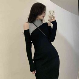 Korobov New Fashion Turtleneck Slim Knitted Dress Korean Solid Vintage Elegant Off Shoulder Slim Dresses Summer Vestidos 210430