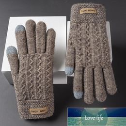 Unisex Winter Thicken Twist Flower Wool Knit Touch Screen Mittens Female Cashmere Elastic Nonslip Cycling Driving Gloves H96 Factory price expert design Quality