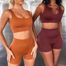 Seamless Sport Set Women Two Piece 2PCS Crop Top Bra Shorts Workout Outfit Fitness Wear Run Gym Suit Female Yoga Sets Clothes 210813