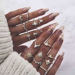 16 Pcs/set Retro Crystal Ring For Women Bohemian Moon Sun Opal Star Gold Ring Set Fashion Luxurious Jewelry Gift