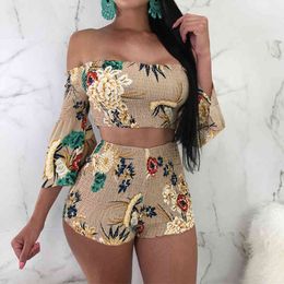 Women Fashion Printed Off-Shoulder Bell Sleeve Strapless Top & Short Pant Sexy Two Piece Set Short Set 210521