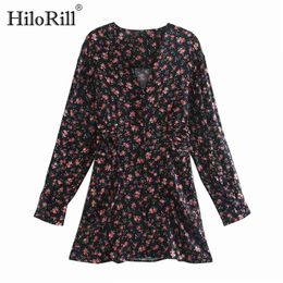 Women Retro V Neck Floral Print Mini Dresses Long Sleeve Pleated Chic Ladies A Line Button Up Party 210508