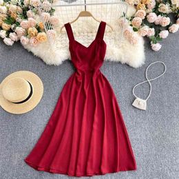 Women Fashion Sexy Seaside Holiday Lace Up Waist Thin V-neck A-line Dress Solid Colour Sleeveless Clothes Vesitdos S309 210527