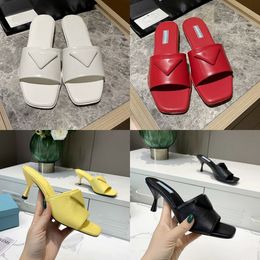 2022 Triangle Women Flip Flat Outdoor Logos Sandals Designers Patent High Heels Slide Pure Color With Flops Praty Leather Letter Invert Bbxk