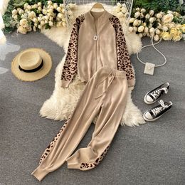 Women Autumn Winter Retro Leopard Knitted Set O Neck Long Sleeve Zipper Cardigan+High Waist Casual Pants Two Pieces Set 210419