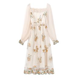 Women Apricot Mesh Floral Embroidery Dress Square Collar Lantern Long Sleeve Evening Midi Dresses Retro D2601 210514