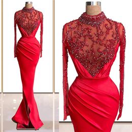 Red Luxury Evening Dresses Long Sleeve Lace Appliqued Beaded Mermaid Prom Dress Sweep Train Custom Made Formal Party Gowns