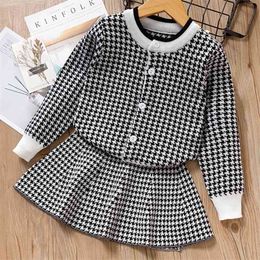 Girls Autumn Dress Winter Kids Girl Party Long Sleeve Knitted Top+Skirt Plaid Cute Children Knitwear 2pcs 210429