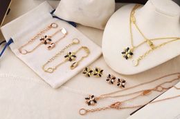 Europe America Fashion Jewellery Sets Lady Womens Gold/Rose-color Metal Engraved V Initials Black Enamel Flower Charm Necklace Bracelet Earrings