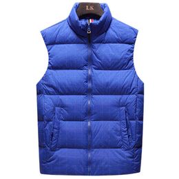 80% Grey Duck Down Padded Winter Ultra Light Plaid Down Vest Men 7XL 8XL Large Size Zipper Sleeveless Jacket Warm Gilet Coat 211120