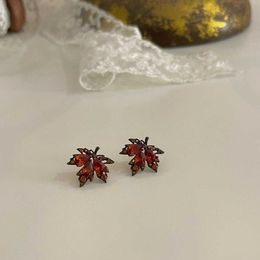 S2698 Fashion Jewelry Red Maple Leaf Earrings Micro-inlaid Zircon Stud Earrings