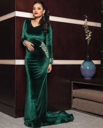 Dubai Hunter Green Mermaid Evening Dresses V Neck Long Sleeve Sweep Train Sequins Beads Velvet Formal Prom Party Gowns robes m179