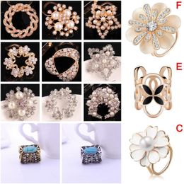 Pins, Brooches 1PC Women Custom Shawl Ring Clip Scarves Fastener Crystal Silk Scarf Buckle Brooch Wedding Fashion Jewelry Female Classic Gif