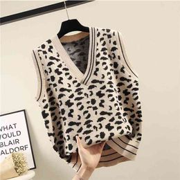 V-neck Leopard Pattern Knitted Sweater Vest Women Loose Sleeveless Fashion Short Pullover Female Spring Autumn 210915