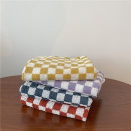 Towel Retro Color Matching Long-Staple Cotton Skin-Friendly Checkerboard Plaid Bath Towels Soft Absorbent Face Washcloth