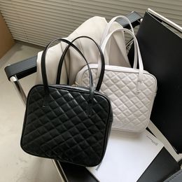Solid Color Fashion Plaid Design Ladies Top Handle PU Leather Zipper Shopping Bag