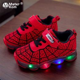 Rozmiar 21-35 dziecięce buty LED ze światłami siatkowe buty dla małego dziecka dla dzieci chłopcy Luminous dziewczynek buty świecące trampki dla dzieci 211022
