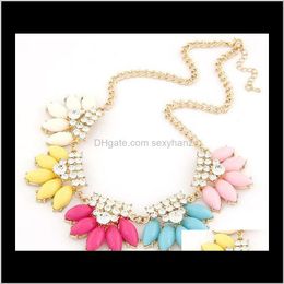 r pendant necklace Canada - Pendant Necklaces & Pendants Jewelry Drop Delivery 2021 Exaggerate Fashion Collar Chokers Waterdrop Acrylic Statement Necklace With Crystal R