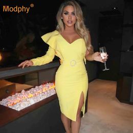 Autumn Yellow Sexy One-Shoulder Long-Sleeved Ruffled Belt Bodycon Bandage Dress Women'S Evening Party Vestidos 210527