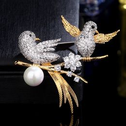 SINZRY elegant Cubic zirconia micro paved bird brooch pin lady creative trendy scarf buckle costume Jewellery gift