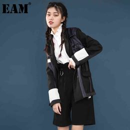 [EAM] Spring Autumn Lapel Long Sleeve Hit Colour Split Joint Loose Personality Jacket Women Coat Fashion JU17901 210512