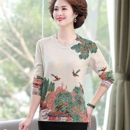 long-sleeved sweater loose round neck printed middle-aged women's spring and autumn bottoming shirt 210427