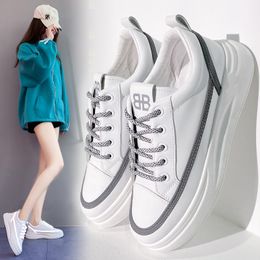 Top quality Wholesale Women's White Outdoor Shoes Spring Fall Trainers Sports Sneakers Breathable and lightweight Mens Womens
