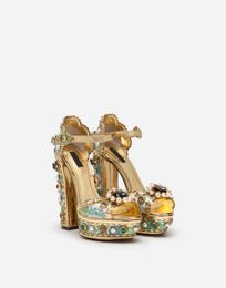 Women Embroidery Platform Heels Crystal Jewelled Chunky Heel Sandals Rhinestone Pearl Luxury Wedding Shoes