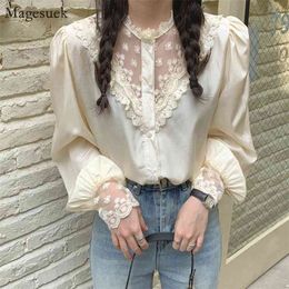 Spring Embroidery Lace Chiffon Blouse Shirts Women Loose Casual Blouses Vintage Lantern Sleeve Female Shirt Tops Blusas12958 210512