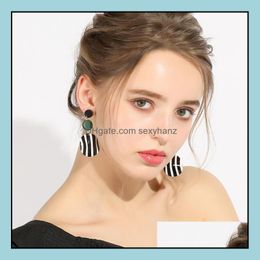 & Chandelier Trendy Simple Round Black White Fringe For Women Long Acrylic Stripe Tassel Statement Dangle Earrings Fashion Jewelry Drop Deli