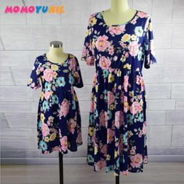 mother daughter dresses family matching clothes floral print pleated evening outfit baby giral and mom vintage maxi dress 210713