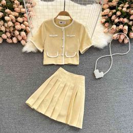Skirt Suits Women Street Style Summer Classic Cardigan Short Sleeve Top Versatile Age Reducing Pleated Skirt Two Piece Set 210515