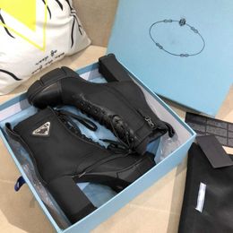 2022 Новые дизайнерские кожаные и нейлоновые сапоги для женщин Женские ботинки на лодыжку Boot Platform Beiker Beeties Australia Зимние кроссовки Размер EUR 35-41