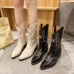 Boots 2021 Embroidered Western Cowboy Pointed Toe Mid-tube Short British Style Thick Heel Knight