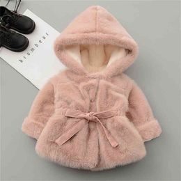 Autumn Winter Warm Coats Outwear 9 12 18 24M 2 3 4Years Hooded Artificial Fur Princess Jacket For Kids Baby Infant Girls 210414